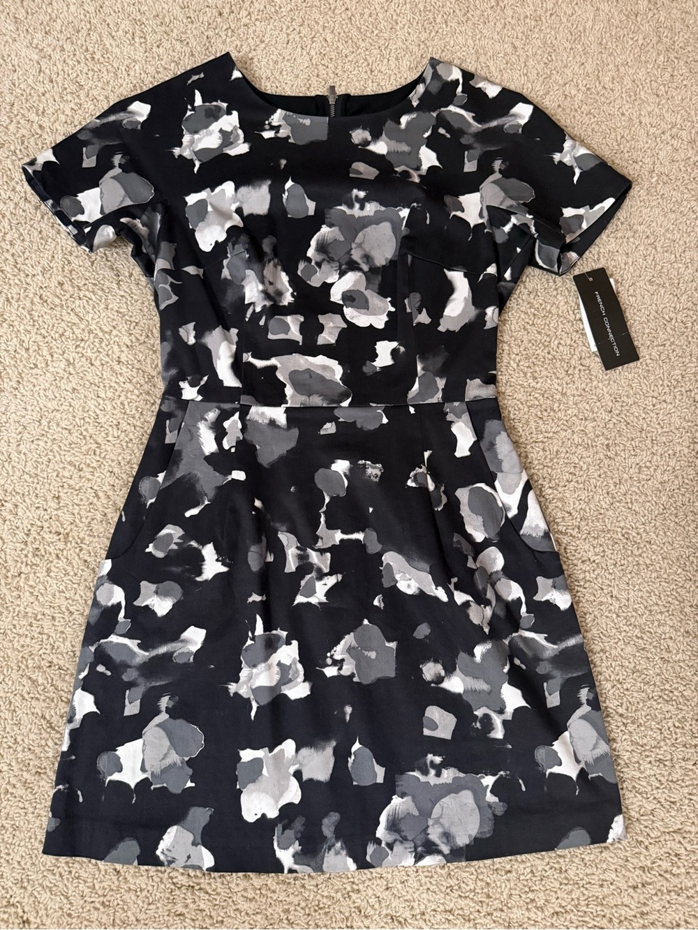 French Connection Black, Gray & White Short Sleeve Floral Sheath Dress